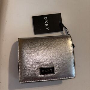 DKNY Gigi Shiny Silver Bifold Flat Wallet Credit Card Coin Textured Leather